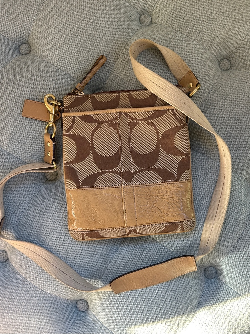 Coach F41644 Signature Jacquard Crossbody Bag Tan Patent Leather Y2K